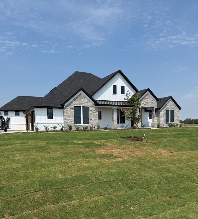 2461 Tyler Wade Trail, Waxahachie, TX 75167