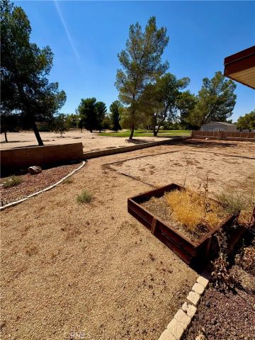 13925 Burning Tree Drive, Victorville, CA 92395