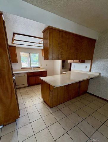 13925 Burning Tree Drive, Victorville, CA 92395