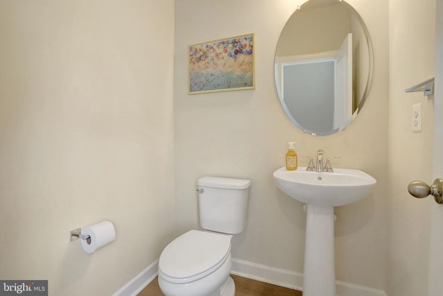 7300 MOUNTAINEER DR, Alexandria, VA 22306