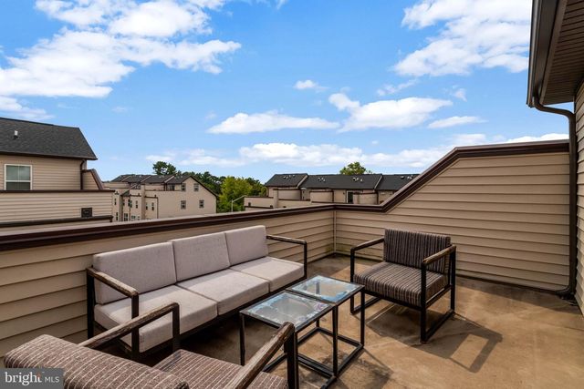 7300 MOUNTAINEER DR, Alexandria, VA 22306