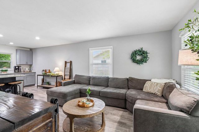1517 Meadow COURT, Port Washington, WI 53074