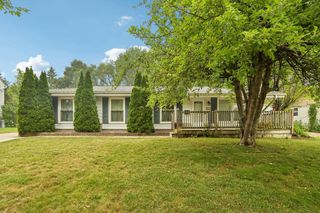 1517 Meadow COURT, Port Washington, WI 53074