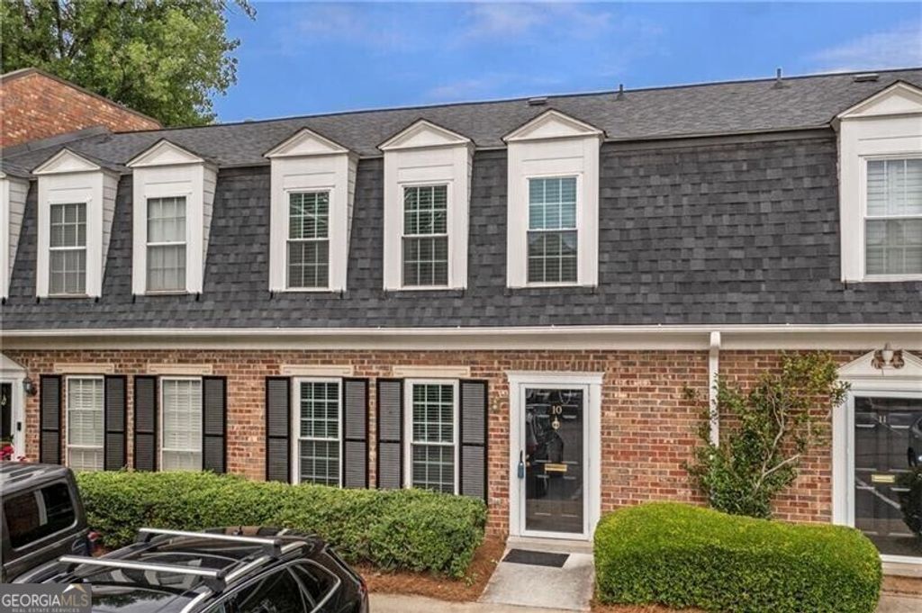 10 Market Square Place NW, Atlanta, GA 30318