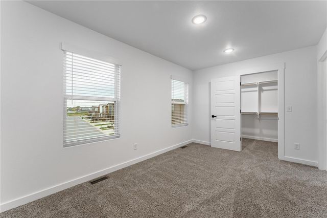 751 St Charles Place, Bentonville, AR 72713