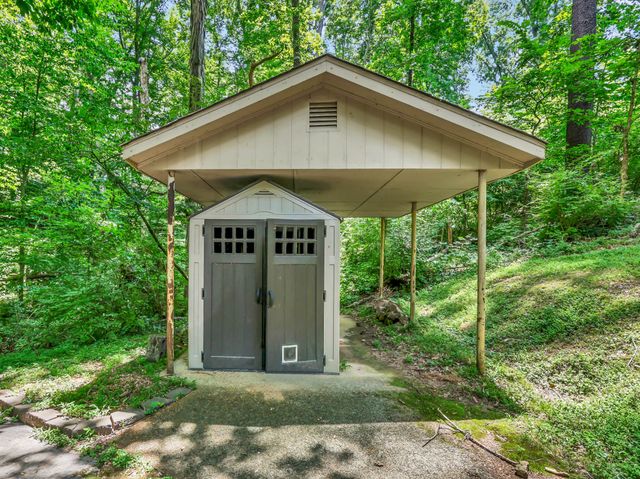 429 Winding Way Rd, Clarksville, TN 37043