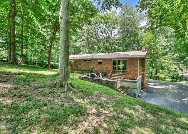 429 Winding Way Rd, Clarksville, TN 37043