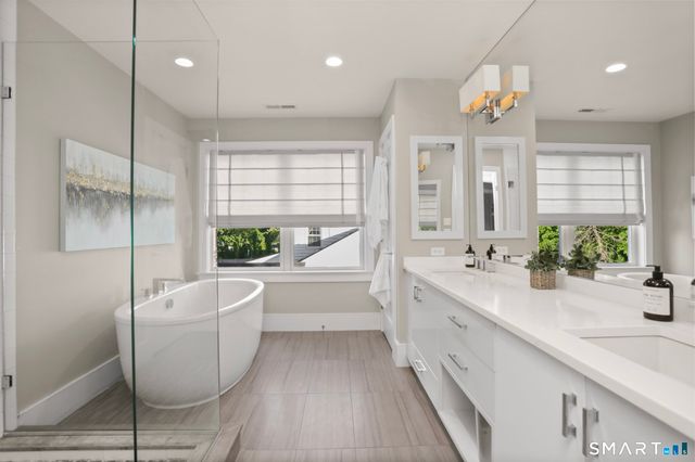 26 Long Lots Lane, Westport, CT 06880