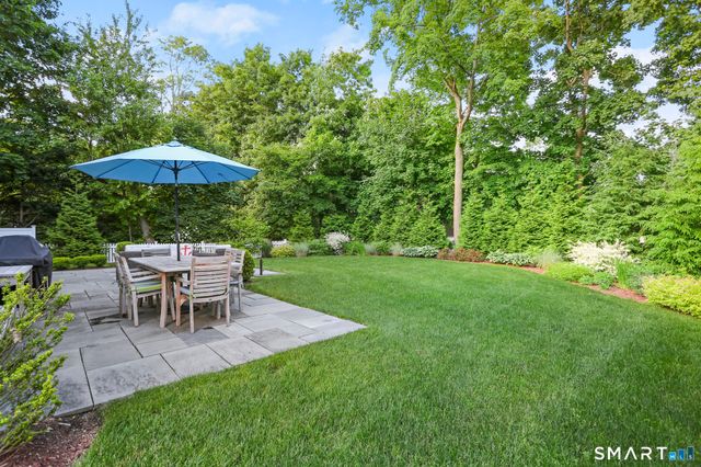 26 Long Lots Lane, Westport, CT 06880