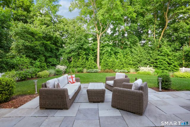 26 Long Lots Lane, Westport, CT 06880