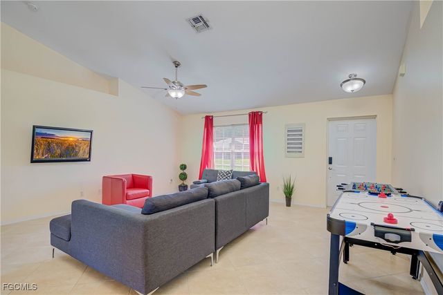 1904 NE 19th AVE, Cape Coral, FL 33909