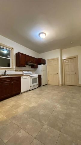 38 Yonkers Avenue, Yonkers, NY 10701