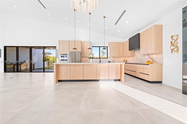 4321 SW 99th Ave, Miami, FL 33165