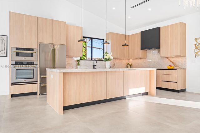 4321 SW 99th Ave, Miami, FL 33165