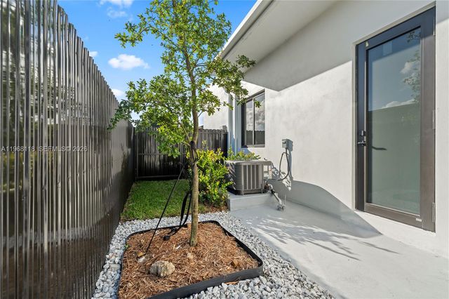 4321 SW 99th Ave, Miami, FL 33165