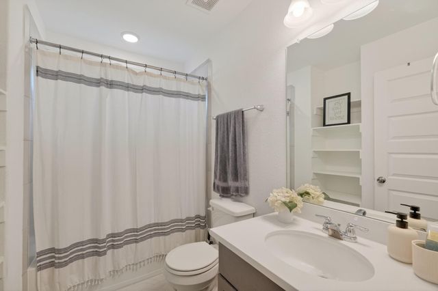 119 Skyshine Court, Conroe, TX 77304