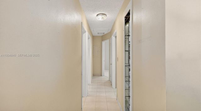 1701 SW 92nd Pl, Miami, FL 33165