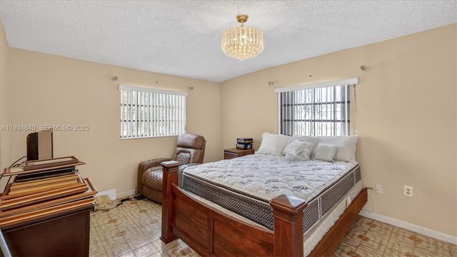 1701 SW 92nd Pl, Miami, FL 33165