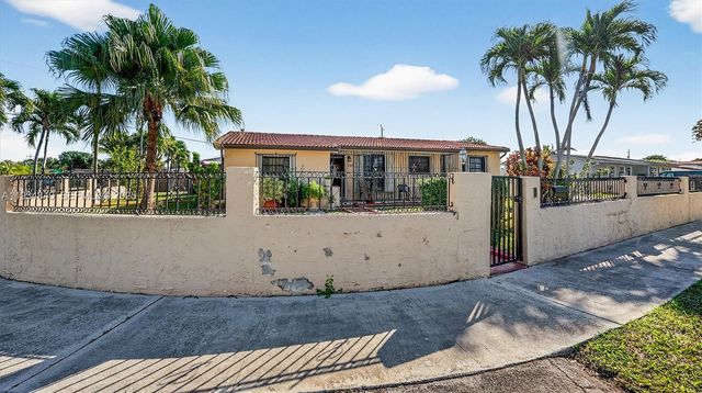 1701 SW 92nd Pl, Miami, FL 33165