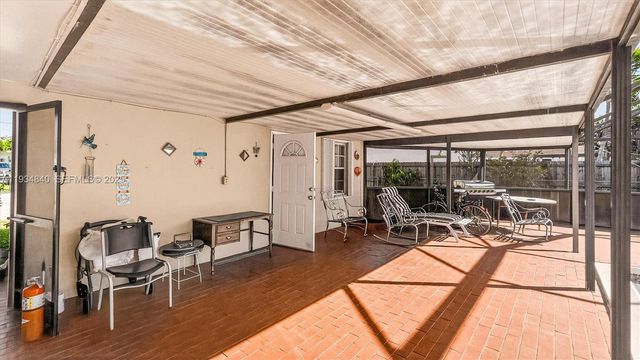 1701 SW 92nd Pl, Miami, FL 33165