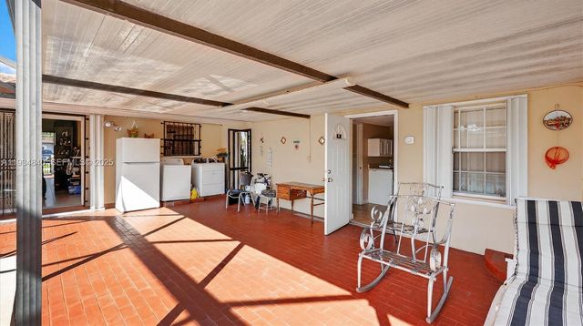 1701 SW 92nd Pl, Miami, FL 33165