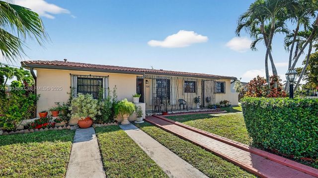 1701 SW 92nd Pl, Miami, FL 33165