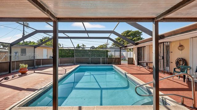 1701 SW 92nd Pl, Miami, FL 33165