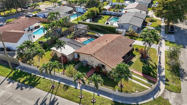 1701 SW 92nd Pl, Miami, FL 33165