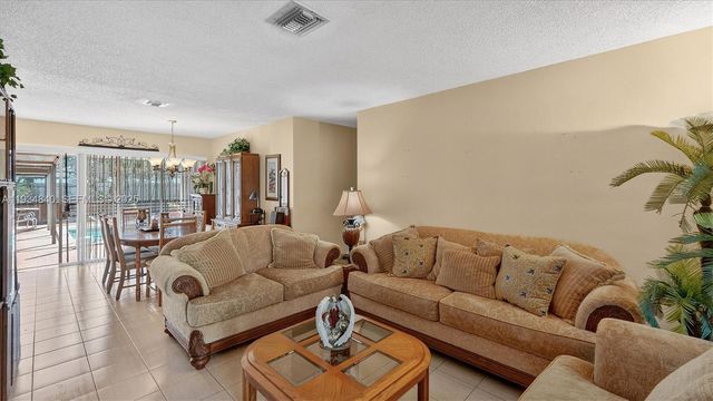 1701 SW 92nd Pl, Miami, FL 33165