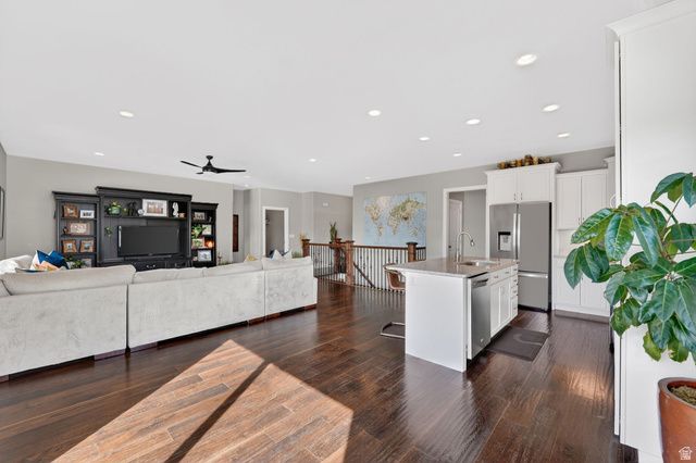 8164 S 6470 W, West Jordan, UT 84081