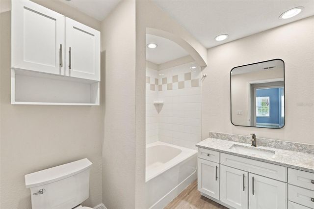 200 4TH AVENUE S 228, St Petersburg, FL 33701