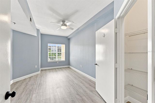 200 4TH AVENUE S 228, St Petersburg, FL 33701