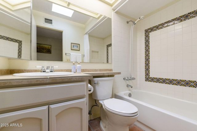 9406 S 47TH Place, Phoenix, AZ 85044