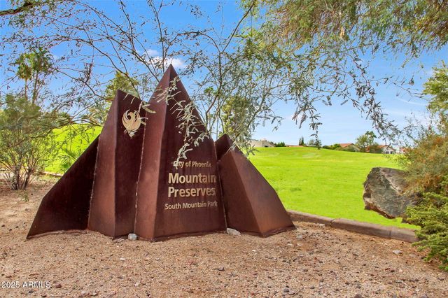 9406 S 47TH Place, Phoenix, AZ 85044