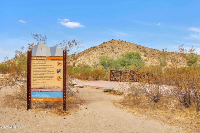 9406 S 47TH Place, Phoenix, AZ 85044