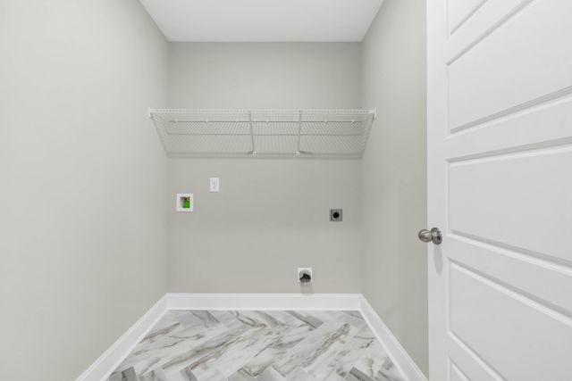 215 Donegal Dr, Clarksville, TN 37042