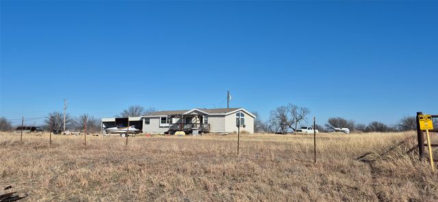 701 State Highway 148 N, Henrietta, TX 76365