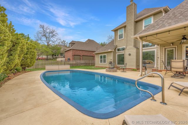 12514 S 18th Circle E, Jenks, OK 74037