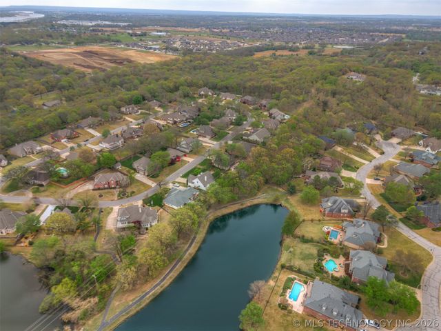 12514 S 18th Circle E, Jenks, OK 74037