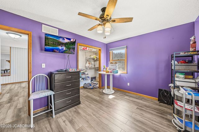 8907 KINGS CHAPEL ROAD, Centertown, MO 65023