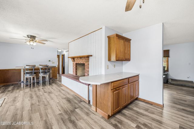 8907 KINGS CHAPEL ROAD, Centertown, MO 65023