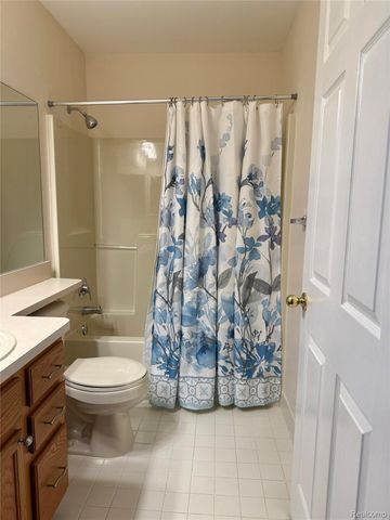 12440 Noonan Court, Shelby Charter Township, MI 48315