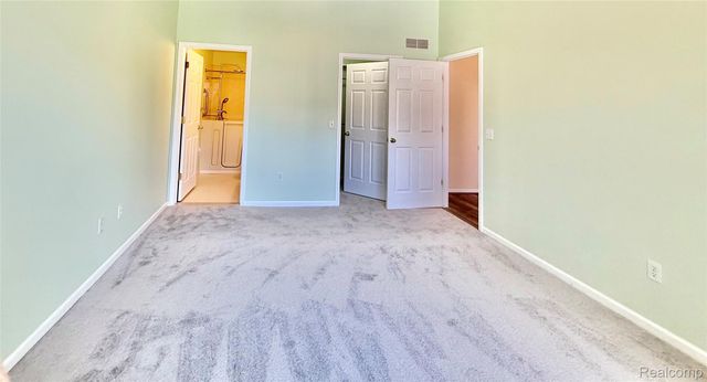 12440 Noonan Court, Shelby Charter Township, MI 48315