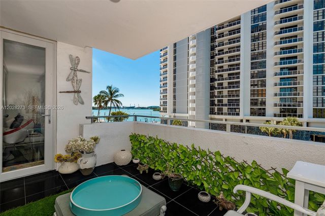 11 Island Ave 409, Miami Beach, FL 33139
