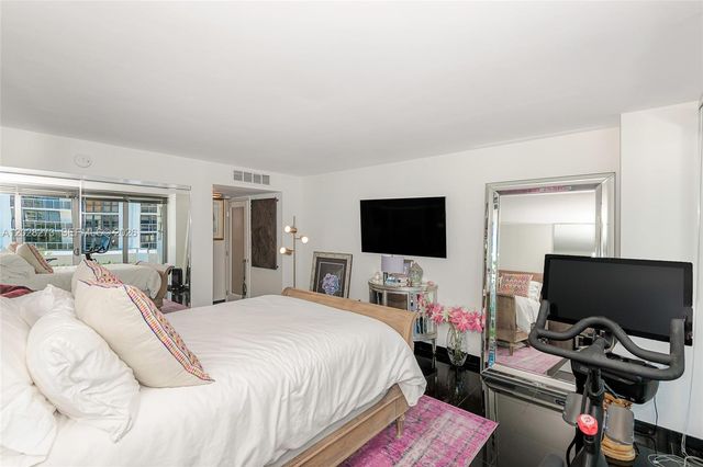 11 Island Ave 409, Miami Beach, FL 33139
