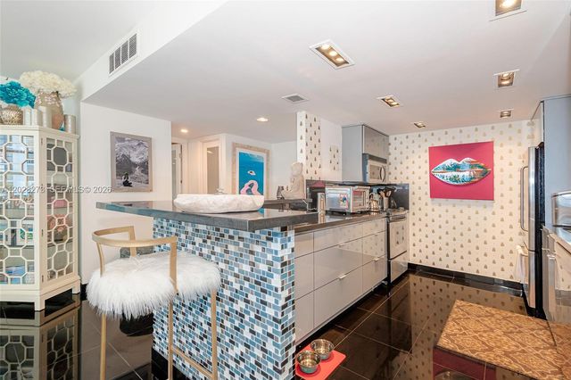 11 Island Ave 409, Miami Beach, FL 33139