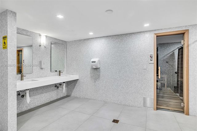 11 Island Ave 409, Miami Beach, FL 33139