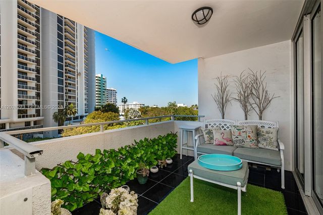 11 Island Ave 409, Miami Beach, FL 33139