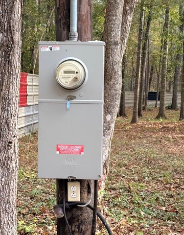 256 County Road 2146, Cleveland, TX 77327