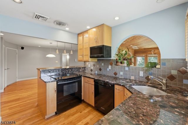216 E Lake Shore North O103, Montague Twp., NJ 07827